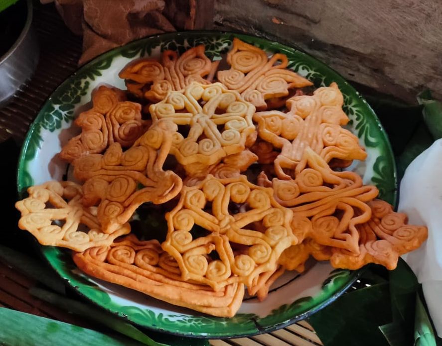 Kue Enbal
